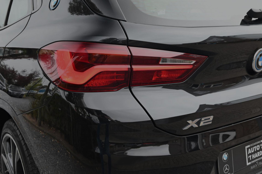 BMW X2 XDrive25e Executive M-Sport 220 PK Dealer o.h Head-Up Camera Leder LED 19''