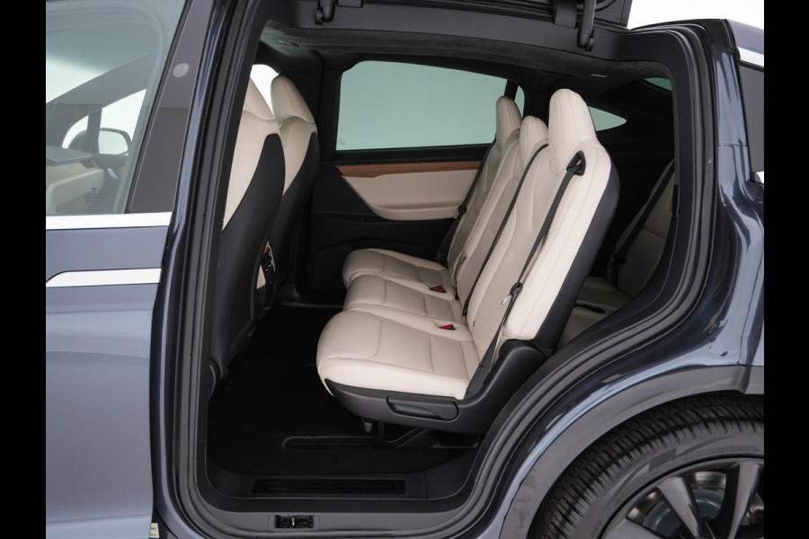 Tesla Model X Long Range [ 7-Pers ] Aut.*PANO-WINDOW | AUTO-PILOT | FULL-NAPPA-LEATHER | ADAPT.CRUISE | NAVI-FULLMAP | CCS-FASTLOADER | FULL-LED | AIR-SUSPENSION | DIGI-COCKPIT | KEYLESS | CAMERA | DAB+ | HEATED-SPORT-SEATS | 2