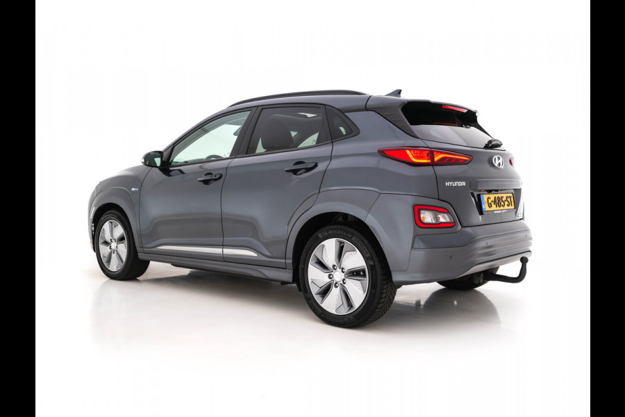 Hyundai Kona EV Premium 64 kWh (INCL-BTW) *PANO | FULL-LEATHER | HEAD-UP | FULL-LED | NAVI-FULLMAP | DAB | ADAPTIVE-CRUISE | KRELL-AUDIO | KEYLESS | CAMERA | BLIND-SPOT | LANE-ASSIST | DIGI-COCKPIT | COMFORT-SEATS | TOWBAR
