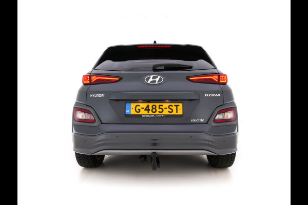 Hyundai Kona EV Premium 64 kWh (INCL-BTW) *PANO | FULL-LEATHER | HEAD-UP | FULL-LED | NAVI-FULLMAP | DAB | ADAPTIVE-CRUISE | KRELL-AUDIO | KEYLESS | CAMERA | BLIND-SPOT | LANE-ASSIST | DIGI-COCKPIT | COMFORT-SEATS | TOWBAR
