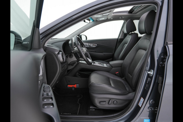 Hyundai Kona EV Premium 64 kWh (INCL-BTW) *PANO | FULL-LEATHER | HEAD-UP | FULL-LED | NAVI-FULLMAP | DAB | ADAPTIVE-CRUISE | KRELL-AUDIO | KEYLESS | CAMERA | BLIND-SPOT | LANE-ASSIST | DIGI-COCKPIT | COMFORT-SEATS | TOWBAR