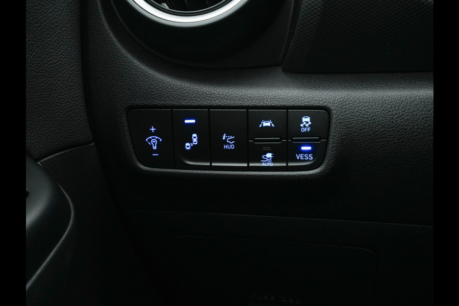 Hyundai Kona EV Premium 64 kWh (INCL-BTW) *PANO | FULL-LEATHER | HEAD-UP | FULL-LED | NAVI-FULLMAP | DAB | ADAPTIVE-CRUISE | KRELL-AUDIO | KEYLESS | CAMERA | BLIND-SPOT | LANE-ASSIST | DIGI-COCKPIT | COMFORT-SEATS | TOWBAR