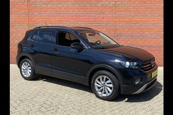 Volkswagen T-Cross 1.0 TSI 95pk Life Navigatie Apple Carplay/Android Auto Adaptive Cruise Control Camera Parkeersensoren Stoelverwarming Getinte ramen Climate Control