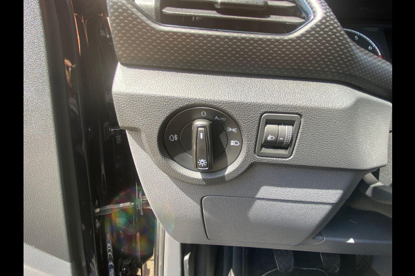 Volkswagen T-Cross 1.0 TSI 95pk Life Navigatie Apple Carplay/Android Auto Adaptive Cruise Control Camera Parkeersensoren Stoelverwarming Getinte ramen Climate Control