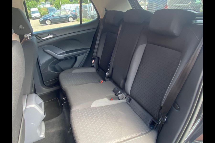 Volkswagen T-Cross 1.0 TSI 95pk Life Navigatie Apple Carplay/Android Auto Adaptive Cruise Control Camera Parkeersensoren Stoelverwarming Getinte ramen Climate Control