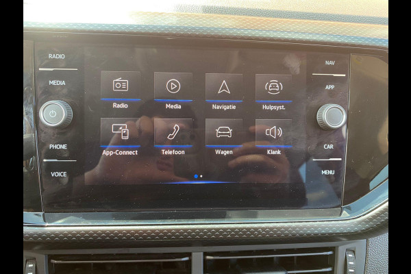 Volkswagen T-Cross 1.0 TSI 95pk Life Navigatie Apple Carplay/Android Auto Adaptive Cruise Control Camera Parkeersensoren Stoelverwarming Getinte ramen Climate Control