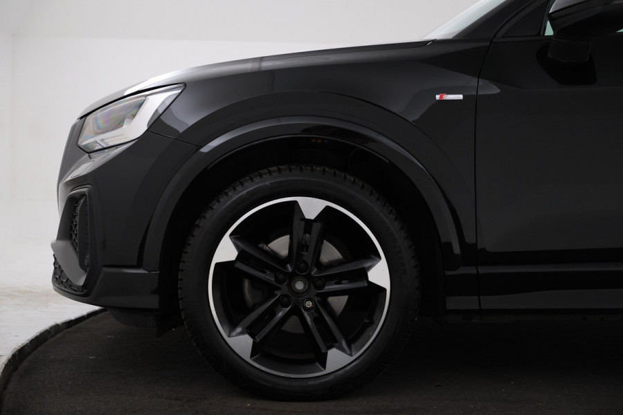 Audi Q2 35 TFSI S Edition Navigatie, Virtual, Rotor velg