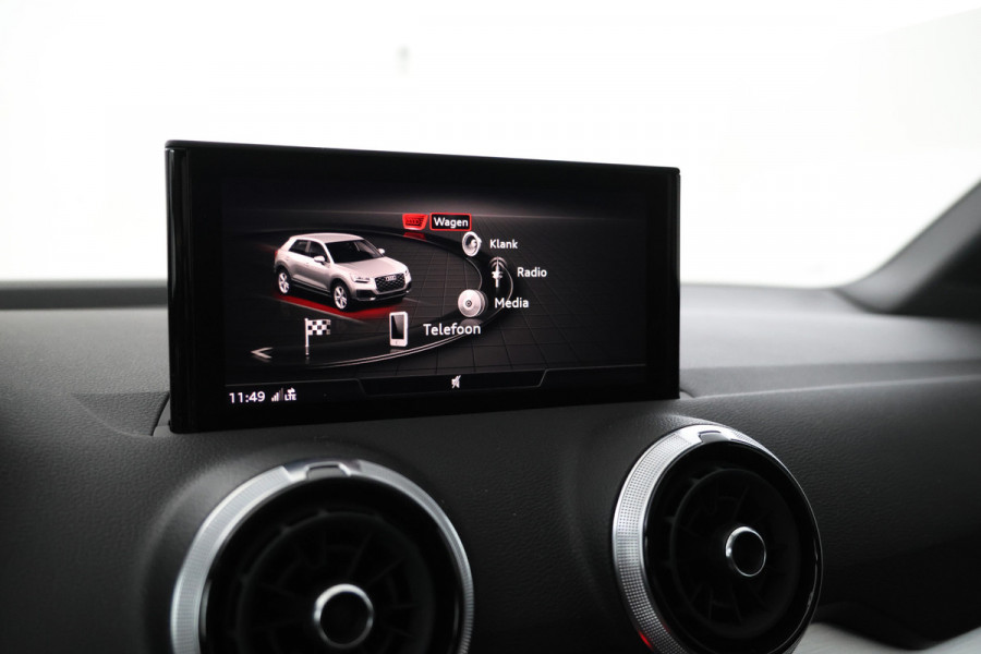 Audi Q2 35 TFSI S Edition Navigatie, Virtual, Rotor velg