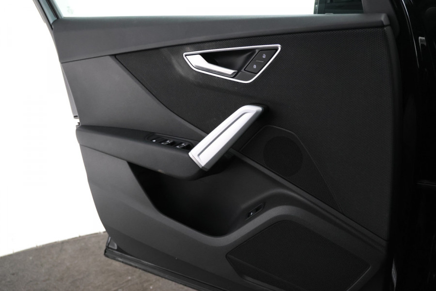 Audi Q2 35 TFSI S Edition Navigatie, Virtual, Rotor velg