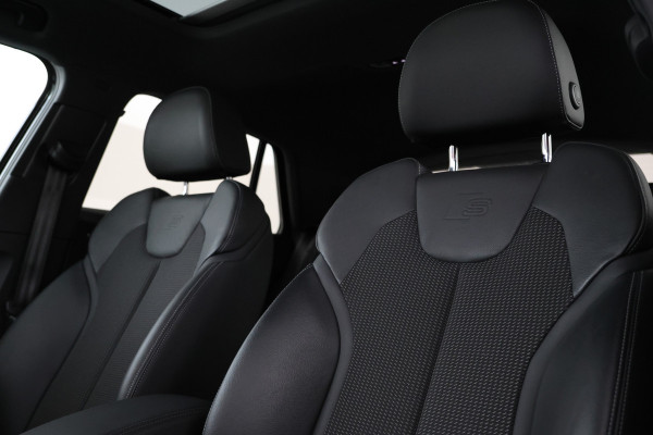 Audi Q2 35 TFSI S Edition Navigatie, Virtual, Rotor velg