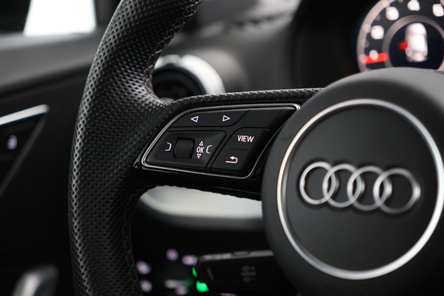 Audi Q2 35 TFSI S Edition Navigatie, Virtual, Rotor velg