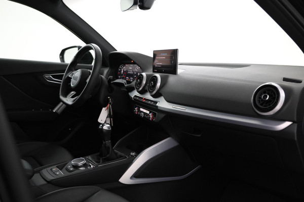Audi Q2 35 TFSI S Edition Navigatie, Virtual, Rotor velg