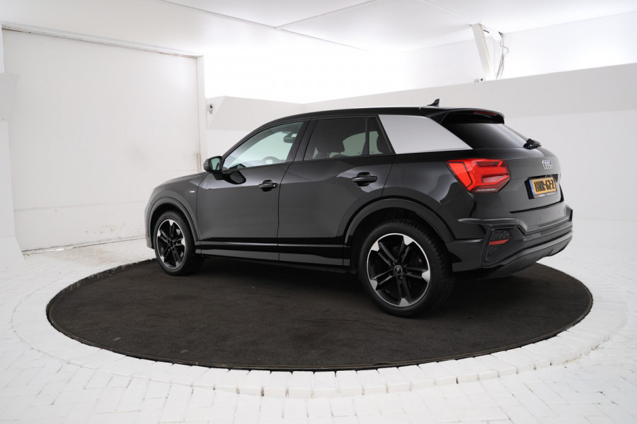 Audi Q2 35 TFSI S Edition Navigatie, Virtual, Rotor velg