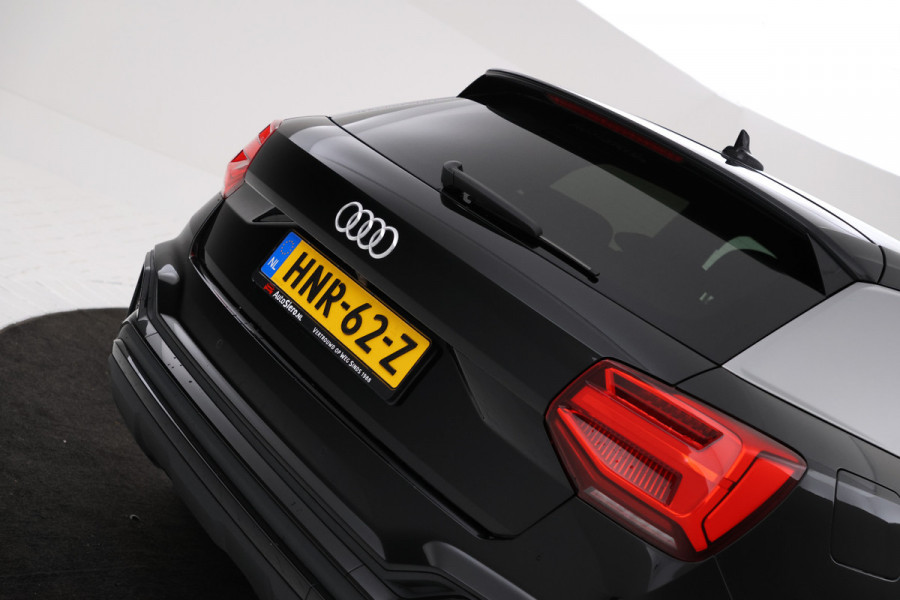 Audi Q2 35 TFSI S Edition Navigatie, Virtual, Rotor velg