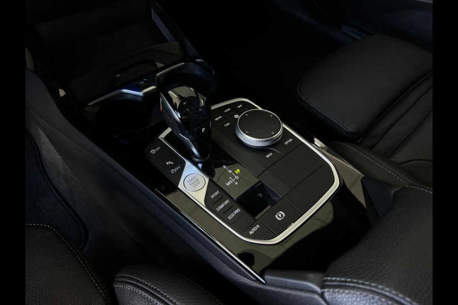 BMW 2 Serie Gran Coupé 218i High Executive NL AUTO | PANO | LEDER | STUURWIELVERW | CAMERA |