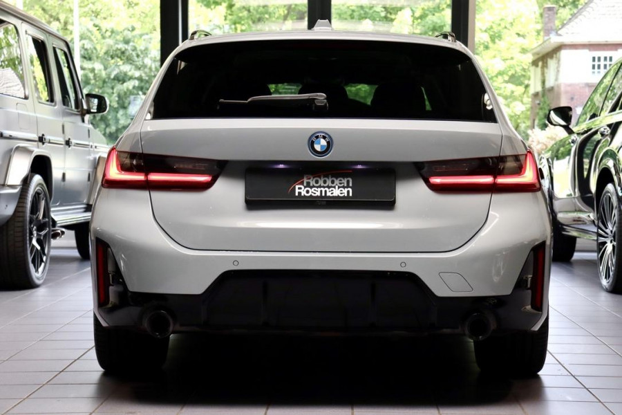 BMW 3-serie 320e Touring M Sport|ACC|PANO|Hud|BMW GARANTIE!
