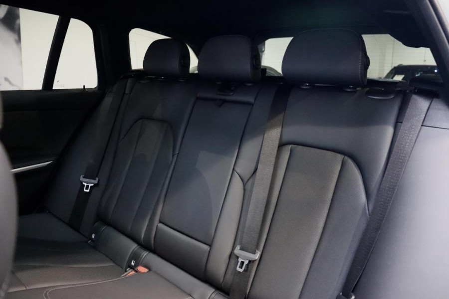 BMW 3-serie 320e Touring M Sport|ACC|PANO|Hud|BMW GARANTIE!