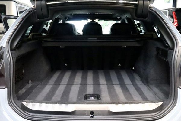 BMW 3-serie 320e Touring M Sport|ACC|PANO|Hud|BMW GARANTIE!