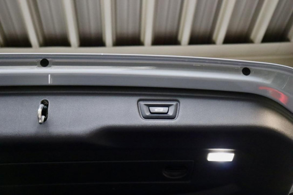 BMW 3-serie 320e Touring M Sport|ACC|PANO|Hud|BMW GARANTIE!
