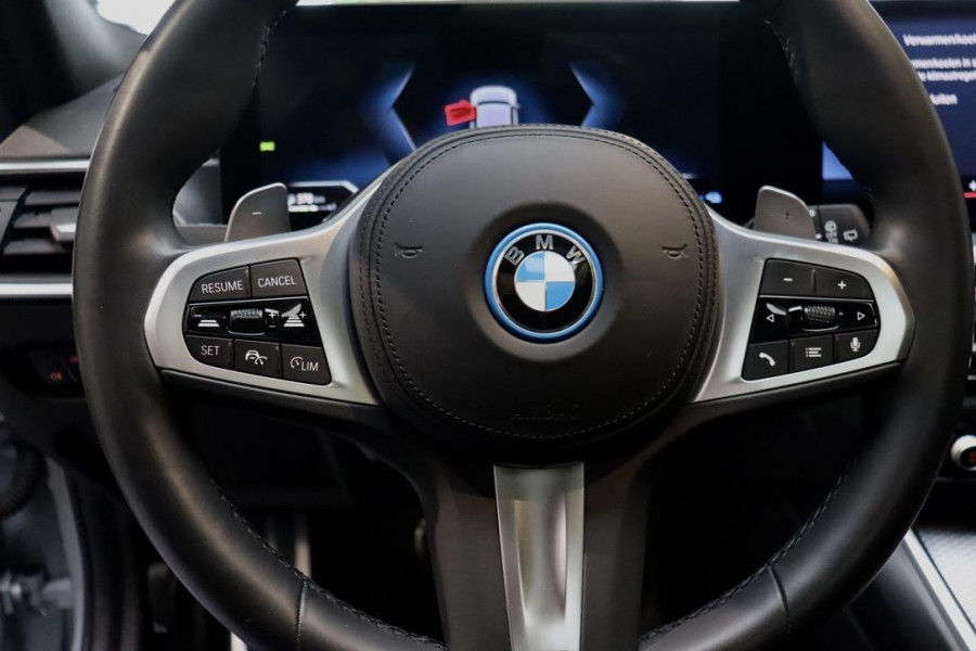 BMW 3-serie 320e Touring M Sport|ACC|PANO|Hud|BMW GARANTIE!