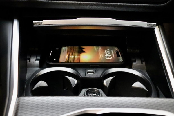 BMW 3-serie 320e Touring M Sport|ACC|PANO|Hud|BMW GARANTIE!