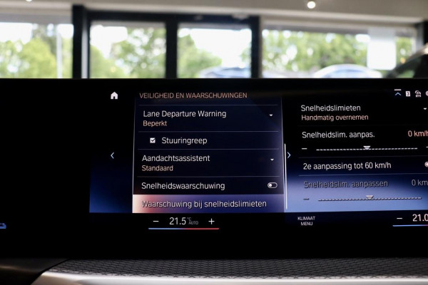 BMW 3-serie 320e Touring M Sport|ACC|PANO|Hud|BMW GARANTIE!