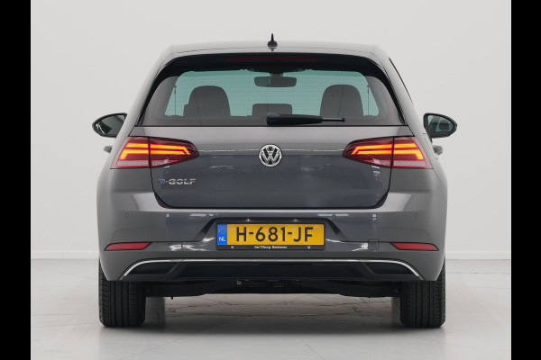 Volkswagen e-Golf E-DITION 136pk Navigatie Camera Acc Warmtepomp 68