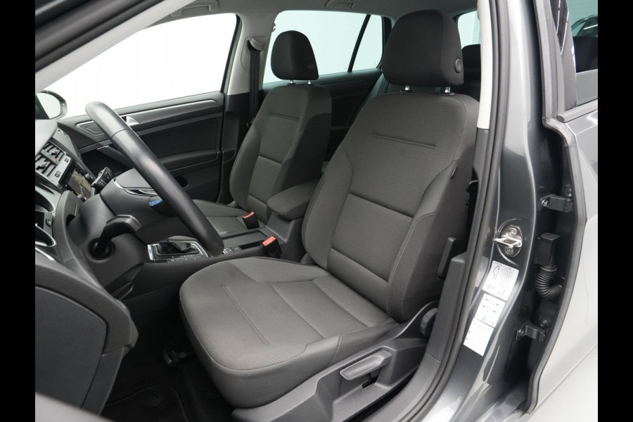 Volkswagen e-Golf E-DITION 136pk Navigatie Camera Acc Warmtepomp 68