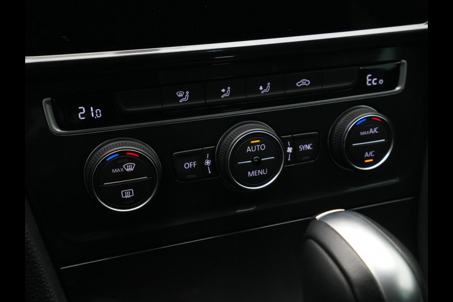 Volkswagen e-Golf E-DITION 136pk Navigatie Camera Acc Warmtepomp 68