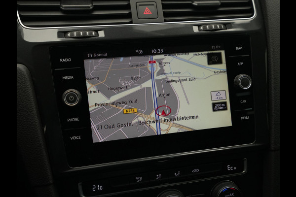 Volkswagen e-Golf E-DITION 136pk Navigatie Camera Acc Warmtepomp 68