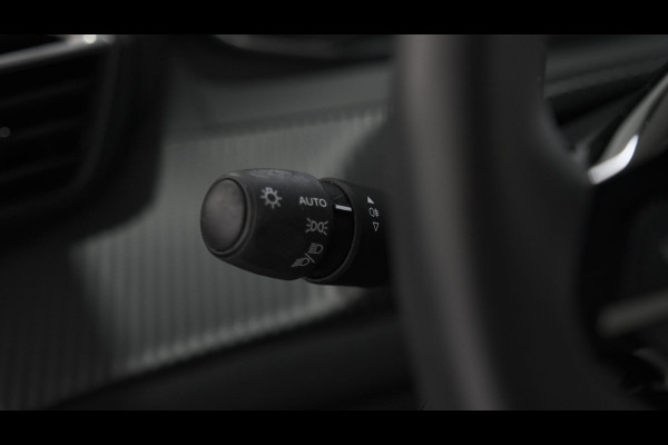 Peugeot 208 PureTech 100 EAT8 Active | Parkeersensoren | Navigatie | Apple CarPlay