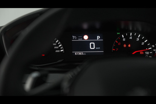 Peugeot 208 PureTech 100 EAT8 Active | Parkeersensoren | Navigatie | Apple CarPlay
