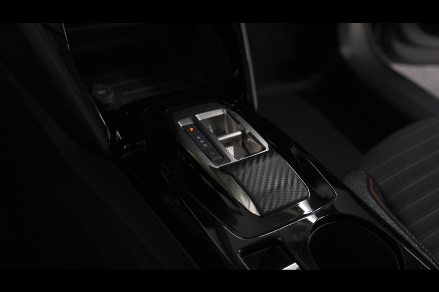 Peugeot 208 PureTech 100 EAT8 Active | Parkeersensoren | Navigatie | Apple CarPlay