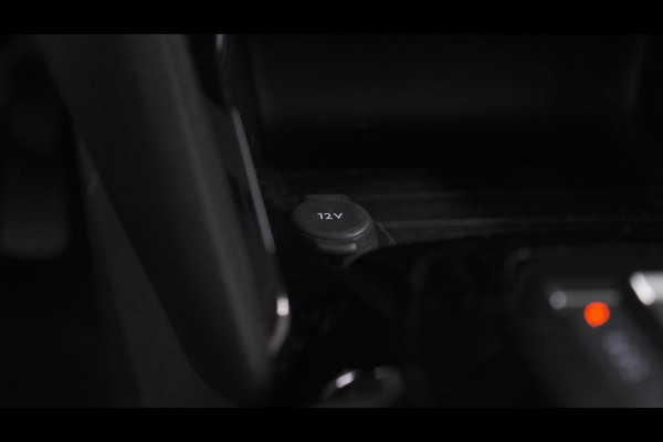 Peugeot 208 PureTech 100 EAT8 Active | Parkeersensoren | Navigatie | Apple CarPlay