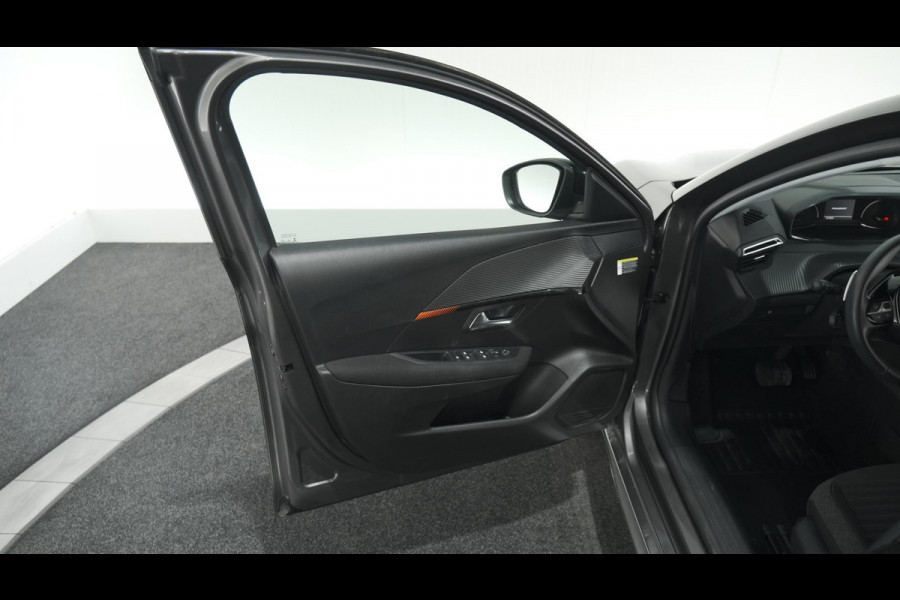 Peugeot 208 PureTech 100 EAT8 Active | Parkeersensoren | Navigatie | Apple CarPlay