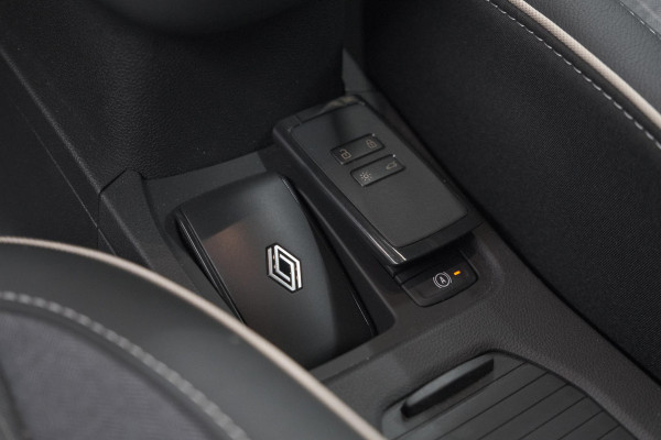 Renault Clio TCe 90 GPF techno | Rondom Camerazicht | Apple Carplay | Parkeersensoren