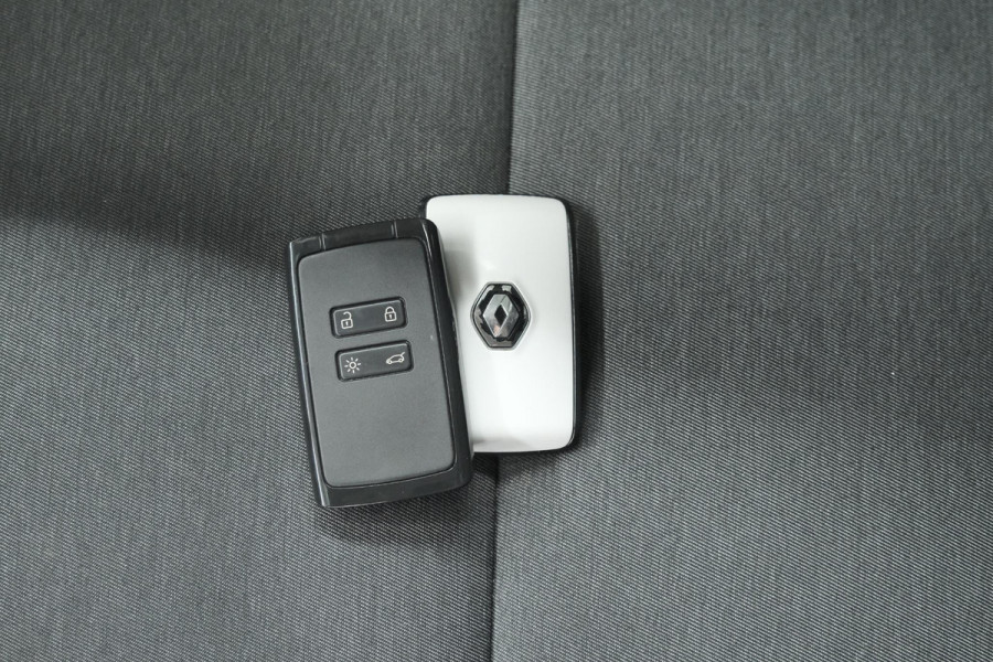 Renault Captur TCe 90 Evolution | Parkeersensoren | Navigatie | Allseason Banden | Apple Carplay