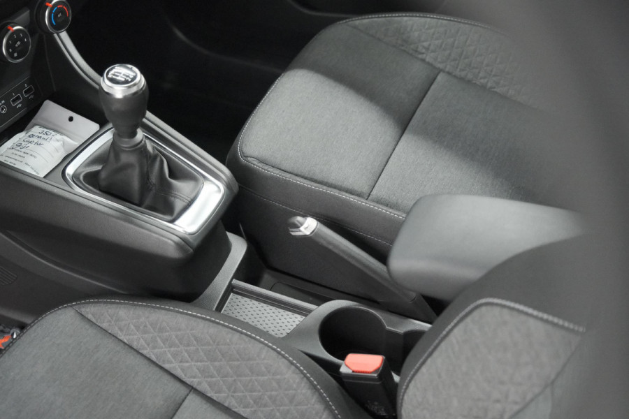 Renault Captur TCe 90 Evolution | Parkeersensoren | Navigatie | Allseason Banden | Apple Carplay