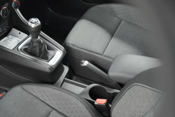Renault Captur TCe 90 Evolution | Parkeersensoren | Navigatie | Allseason Banden | Apple Carplay