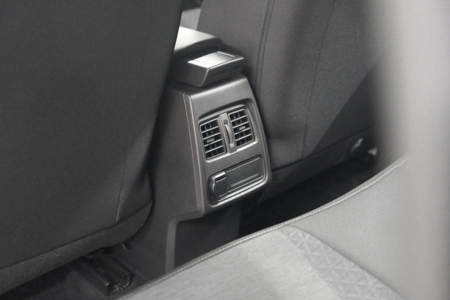 Renault Captur TCe 90 Evolution | Parkeersensoren | Navigatie | Allseason Banden | Apple Carplay