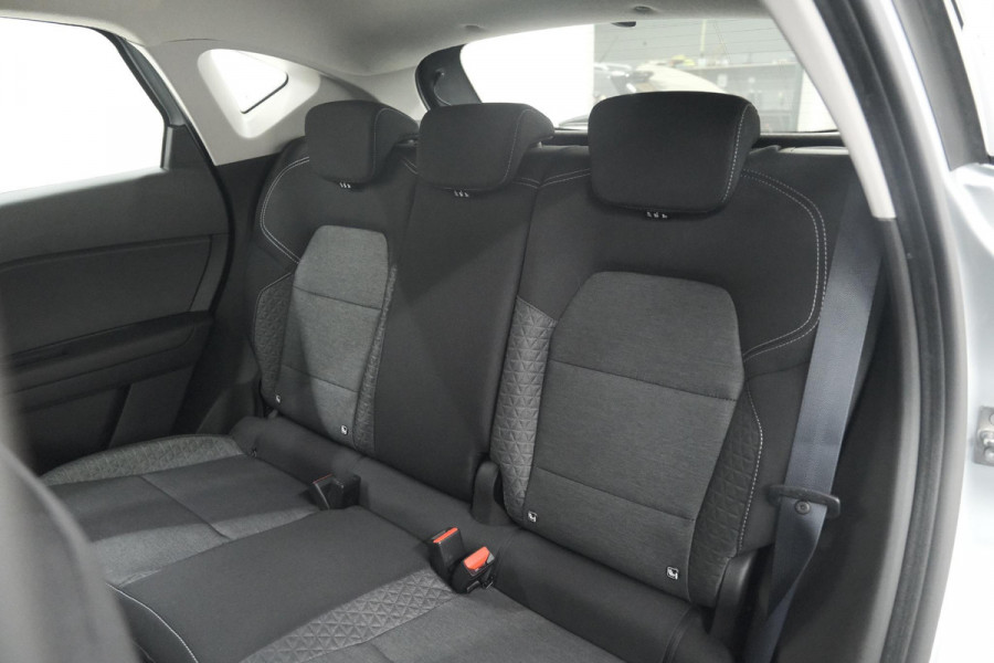 Renault Captur TCe 90 Evolution | Parkeersensoren | Navigatie | Allseason Banden | Apple Carplay