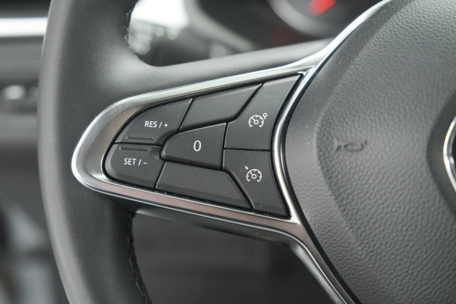Renault Captur TCe 90 Evolution | Parkeersensoren | Navigatie | Allseason Banden | Apple Carplay