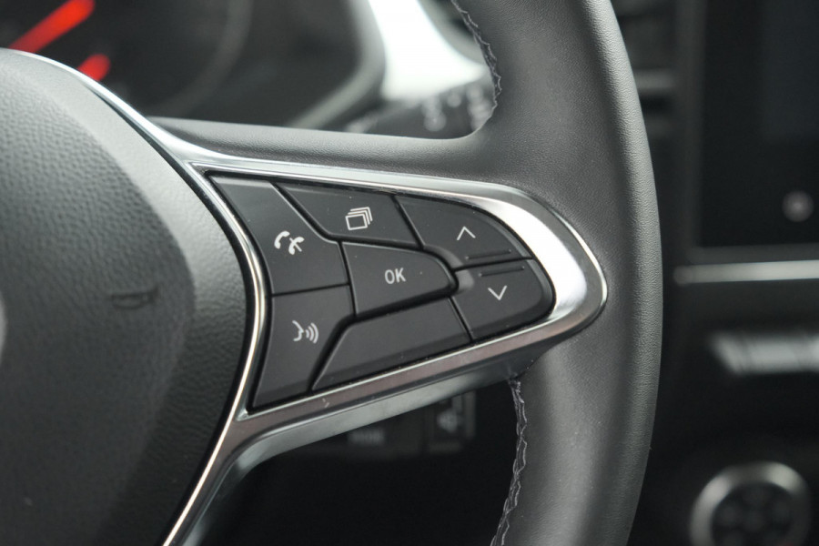 Renault Captur TCe 90 Evolution | Parkeersensoren | Navigatie | Allseason Banden | Apple Carplay
