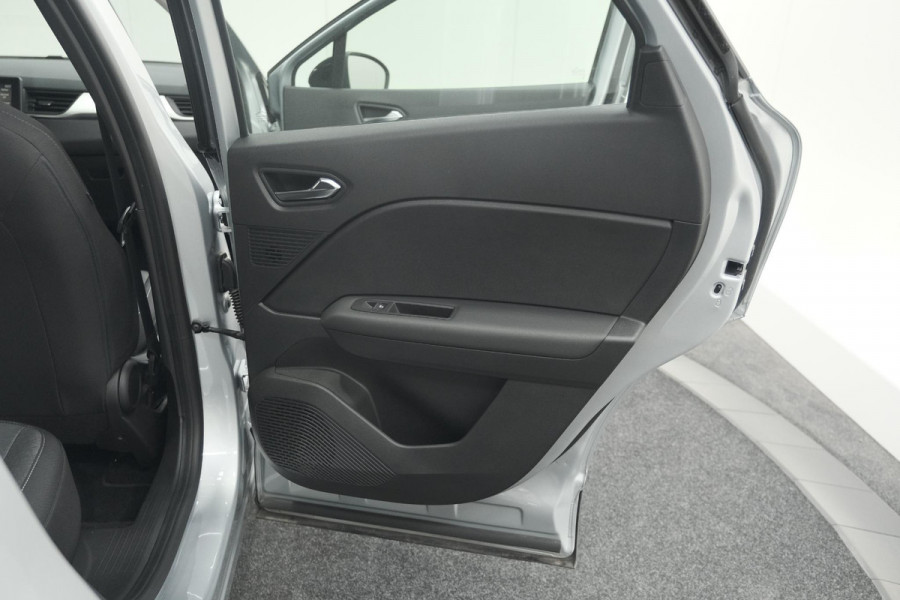 Renault Captur TCe 90 Evolution | Parkeersensoren | Navigatie | Allseason Banden | Apple Carplay