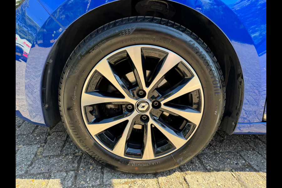 Renault Clio 1.0 TCe 90 Techno Navi / P-sensoren & camera / Clima