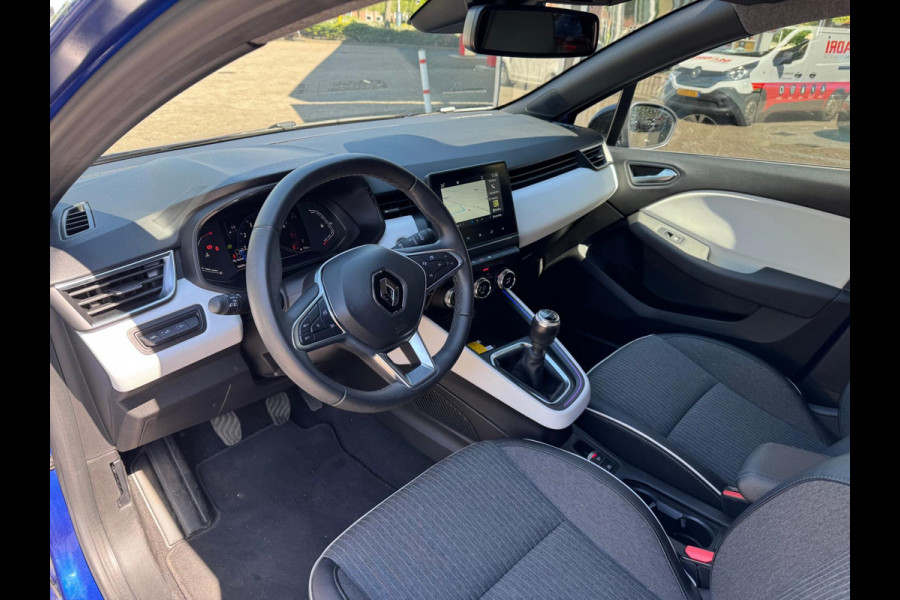Renault Clio 1.0 TCe 90 Techno Navi / P-sensoren & camera / Clima