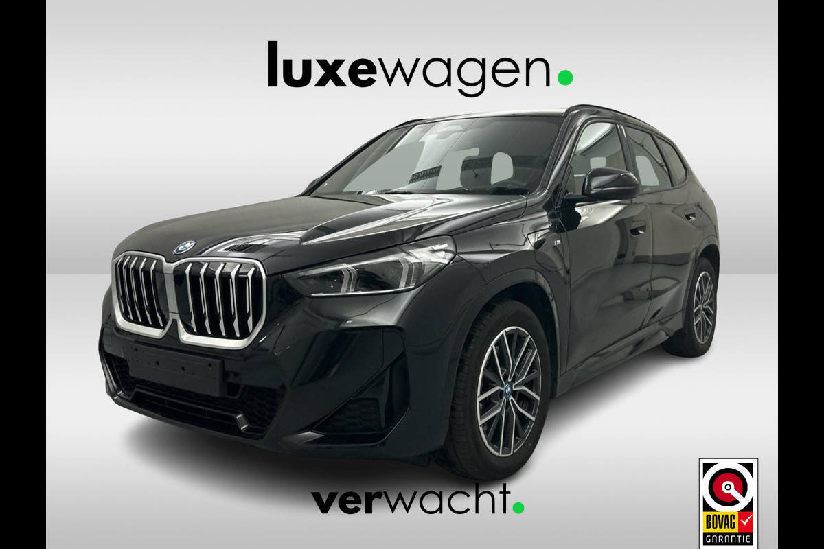 BMW X1 xDrive25e M-Sport Premium 18inch Camera ACC-voorbereiding BMW X1 xDrive25e M-Sport Premium 18inch Camera ACC-voorbereiding