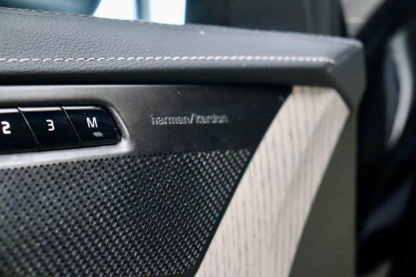 Volvo XC90 T8 AWD R Inscription Exclusive Massage|PANO|HUD