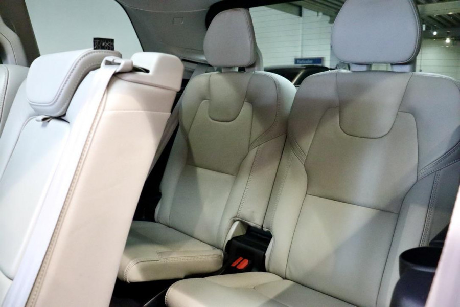Volvo XC90 T8 AWD R Inscription Exclusive Massage|PANO|HUD