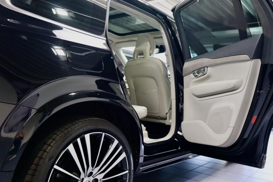 Volvo XC90 T8 AWD R Inscription Exclusive Massage|PANO|HUD